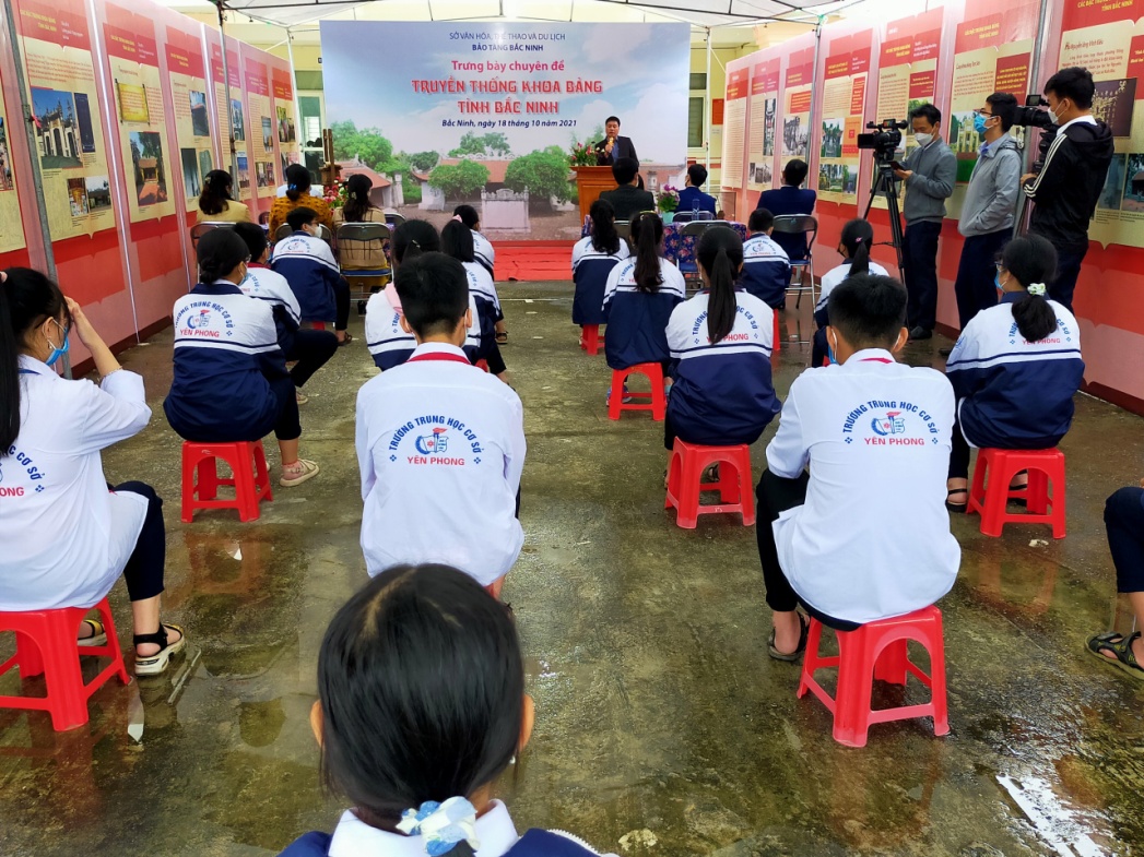 Toàn cảnh buổi lễ khai mạc Trưng bày lưu động chuyên đề “Truyền thống khoa bảng tỉnh Bắc Ninh